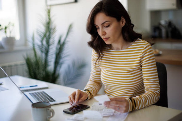 Online Student Loan Calculator: A Simple Guide for Students and Parents