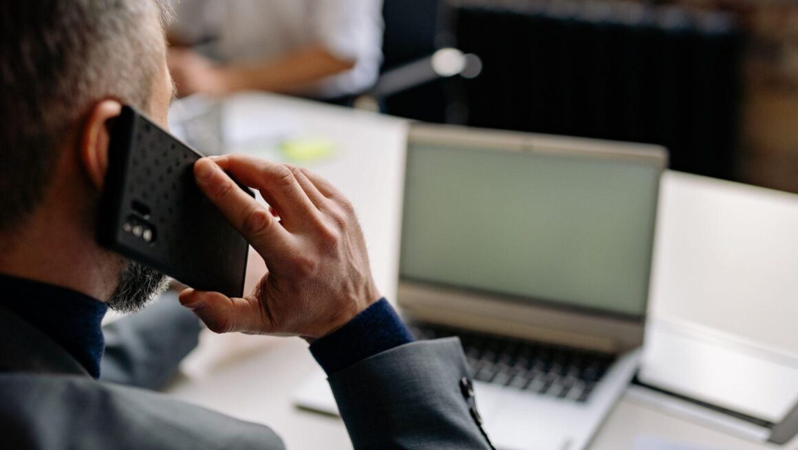8 Best Call Tracking Software for Multi-Location Businesses 8 Best Call Tracking Software for Multi-Location Businesses